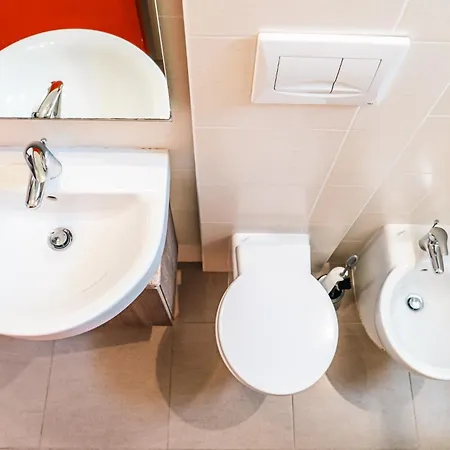 Diana Ovest Apartmán *