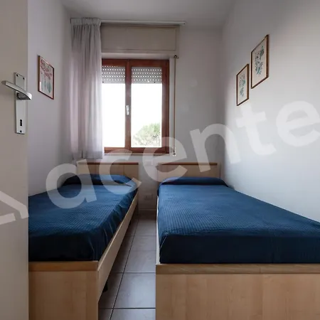 Diana Ovest Apartmán *